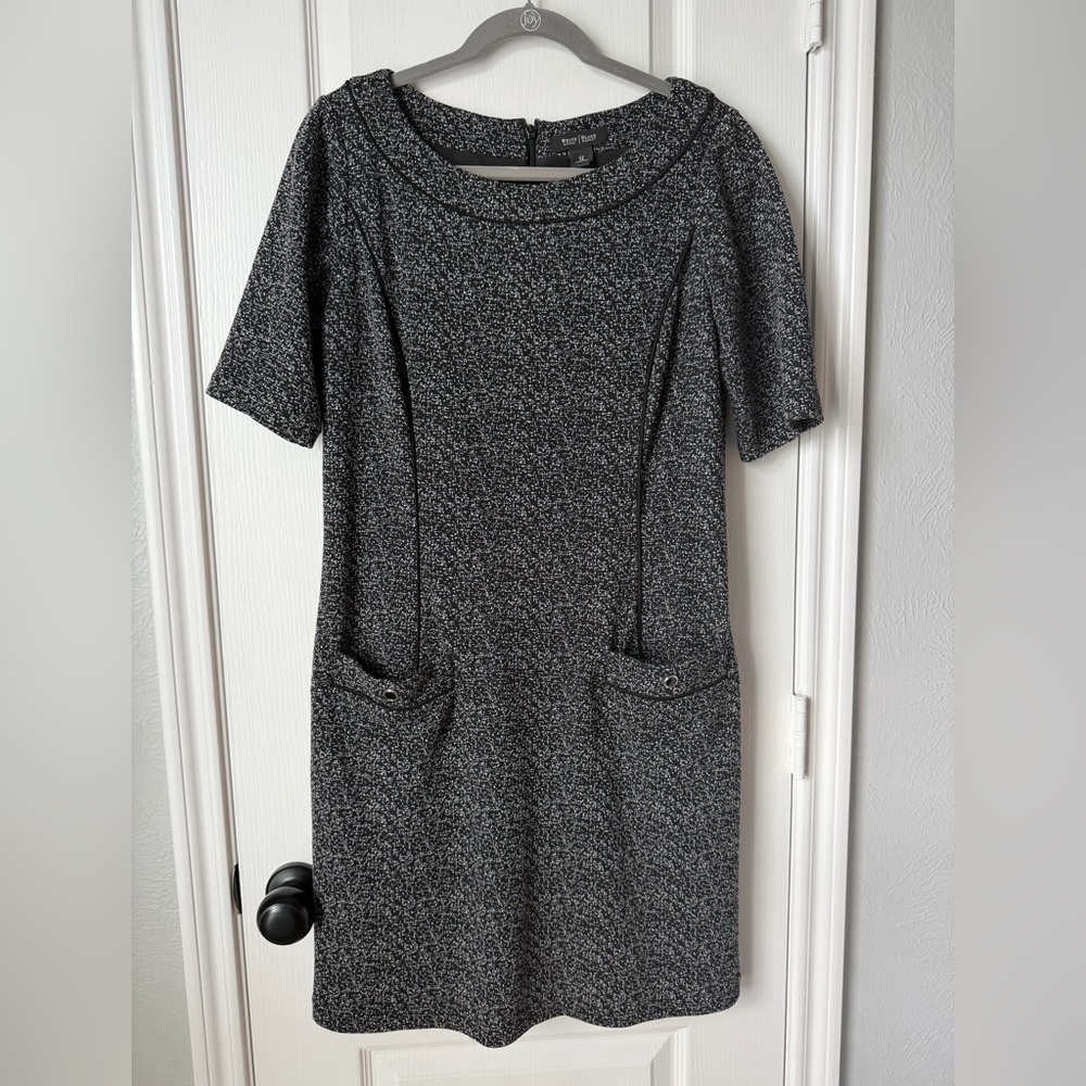 White House Black Market Short Sleeve Dress Black/ White heavy knit.  Size 12.